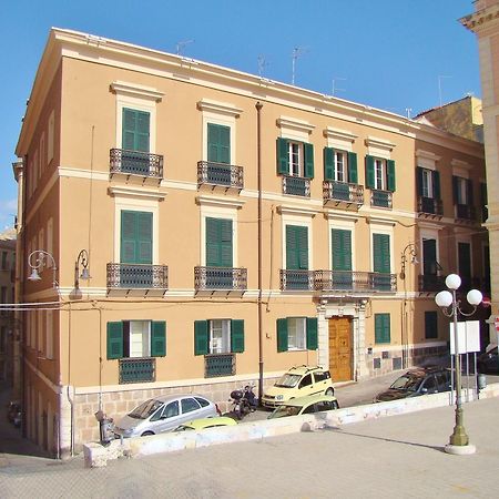 شقة Residenze Palazzo Pes كالياري الغرفة الصورة
