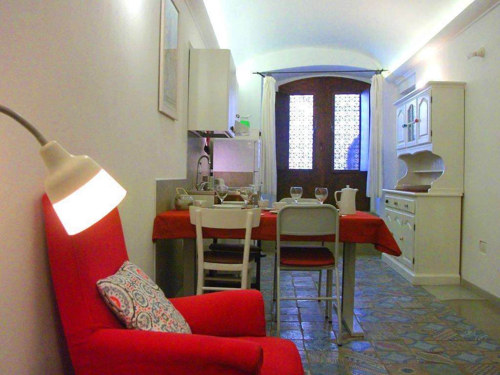 شقة Residenze Palazzo Pes كالياري المظهر الخارجي الصورة